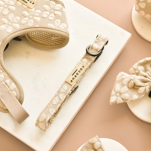 Cocopup London LUXE Dog Collar – Mocha Flower – additional product view